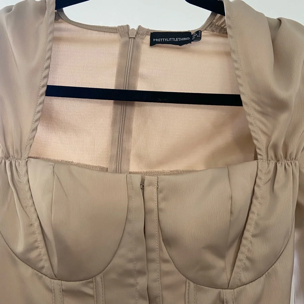 NWOT Pretty Little Thing champagne dress - Size 2 - Picture 5 of 7